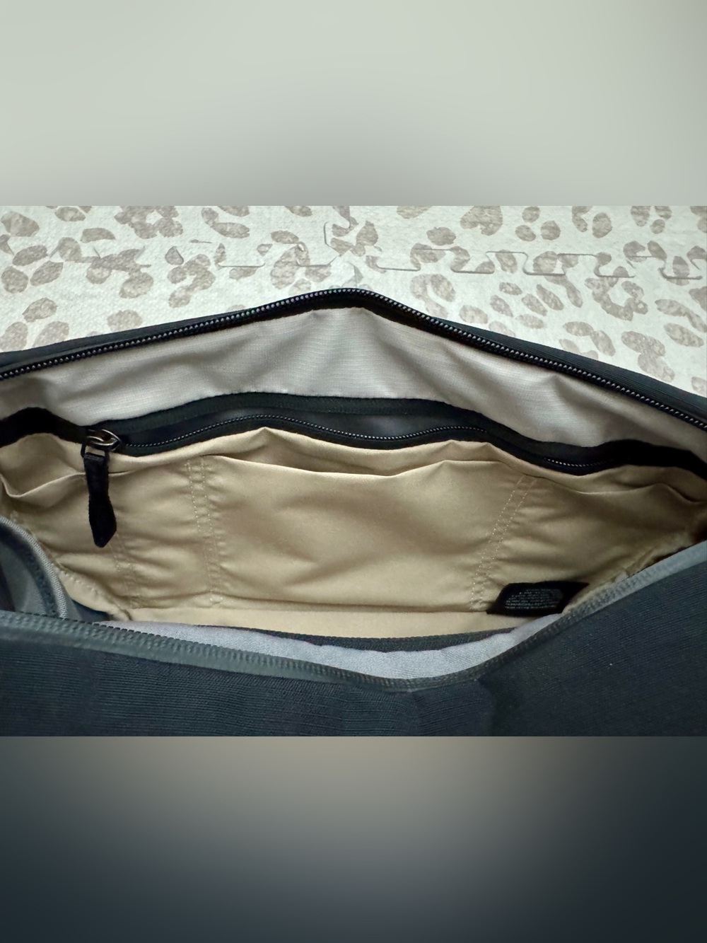 Bellroy Venture Sling 9L - Picture 4 of 7